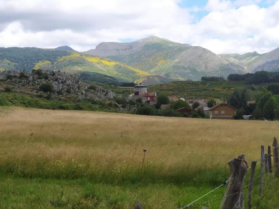 Duplex El Refugio De Porma Leilighet Puebla de Lillo Eksteriør bilde