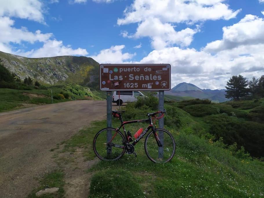 Duplex El Refugio De Porma Leilighet Puebla de Lillo Eksteriør bilde